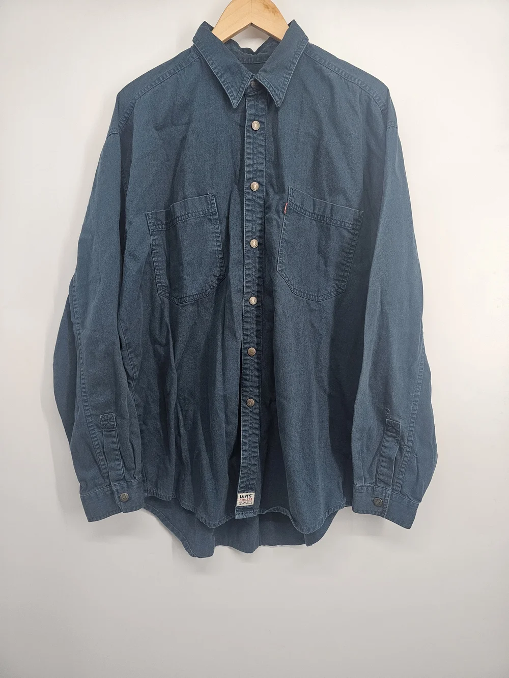 Vintage 1995 Levi’s Red Tab Denim Work Shirt L Blue Oversized 90s Workwear